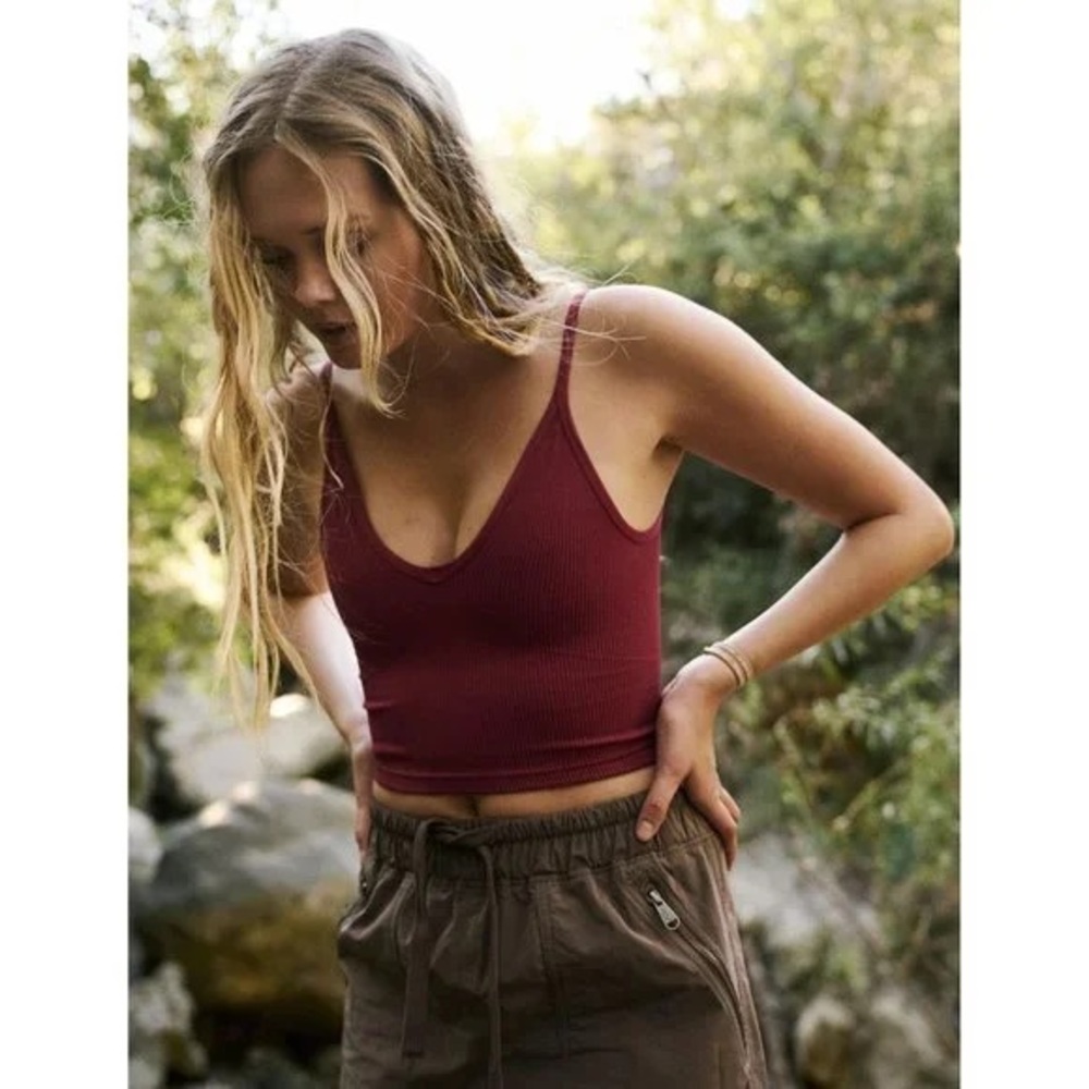 EUC FP Movement Happiness V Neck